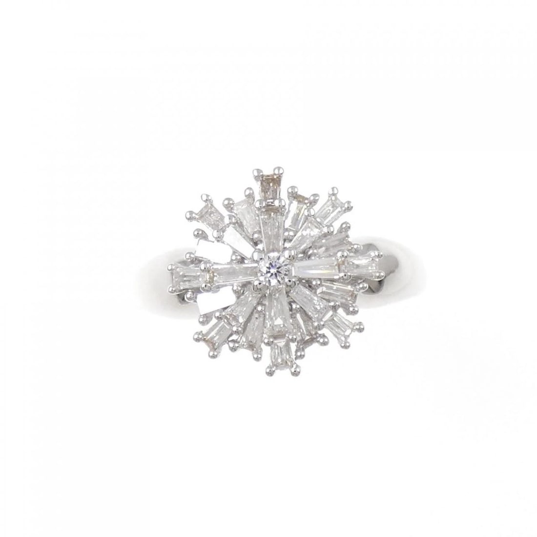 K18WG DIAMOND RING - 2