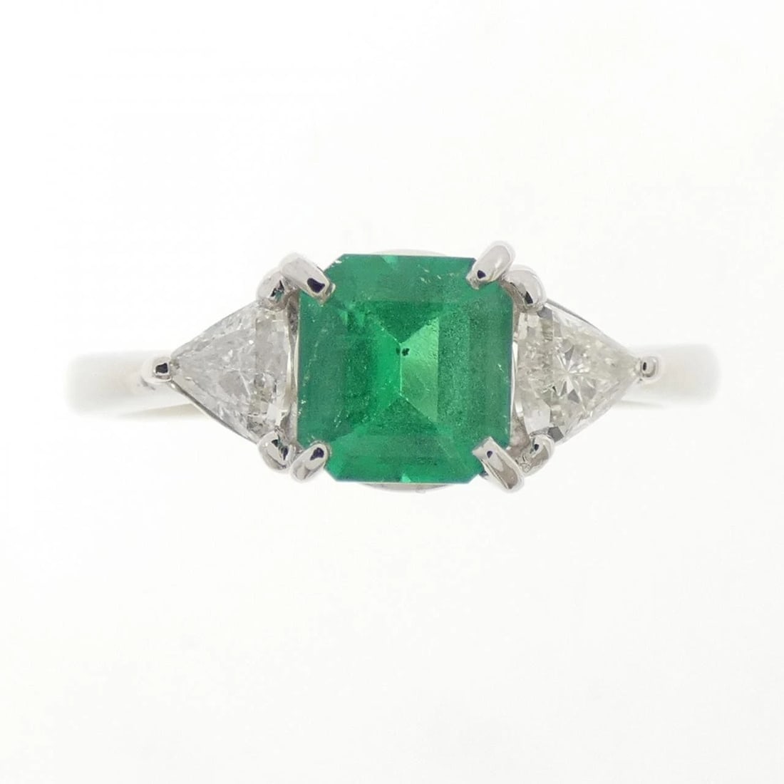 PT900 EMERALD RING - 2