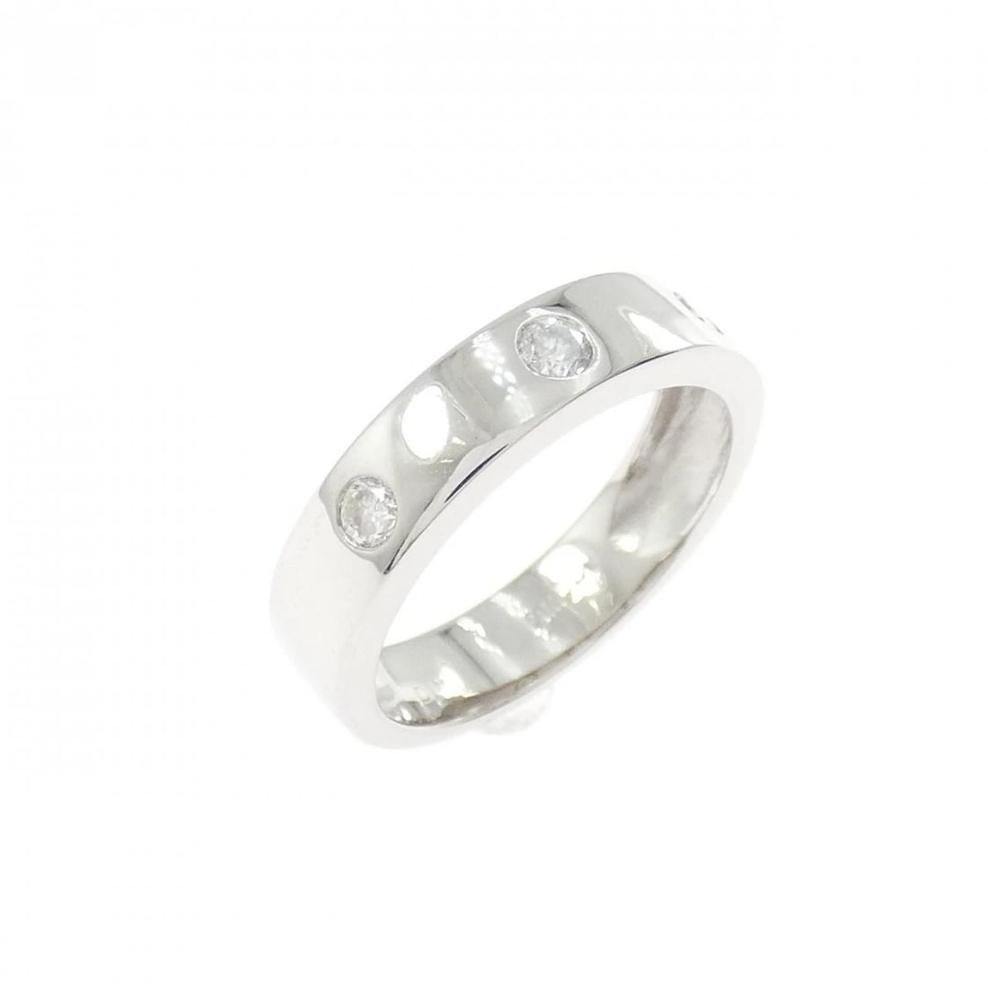 K18WG DIAMOND PINKY RING: K18WG Diamond Pinky Ring Brand: Unbranded Type/Style: Diamond Ring Material: K18 white gold, Main Stone Natural Color: WG Size: US 2 Accessories: None Accessories Notice: When purchasing pre-owned