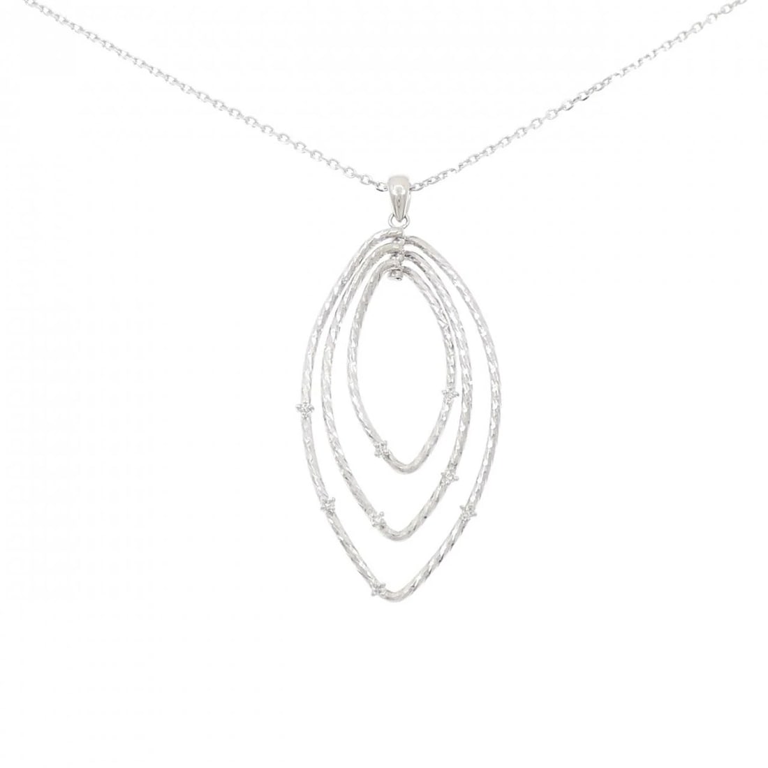 PT850 DIAMOND NECKLACE: PT850 Diamond Necklace Brand: Unbranded Type/Style: Diamond Necklace Material: Platinum850, Main Stone Natural Color: PT Size: Length: 46cm Accessories: None Accessories Notice: When purchasing