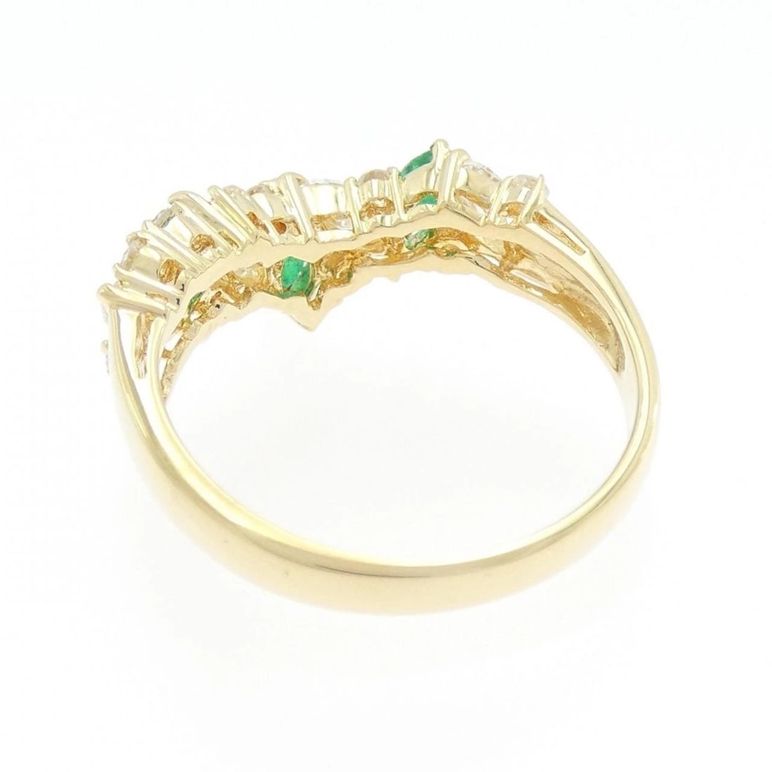 18K YELLOW GOLD EMERALD RING - 3
