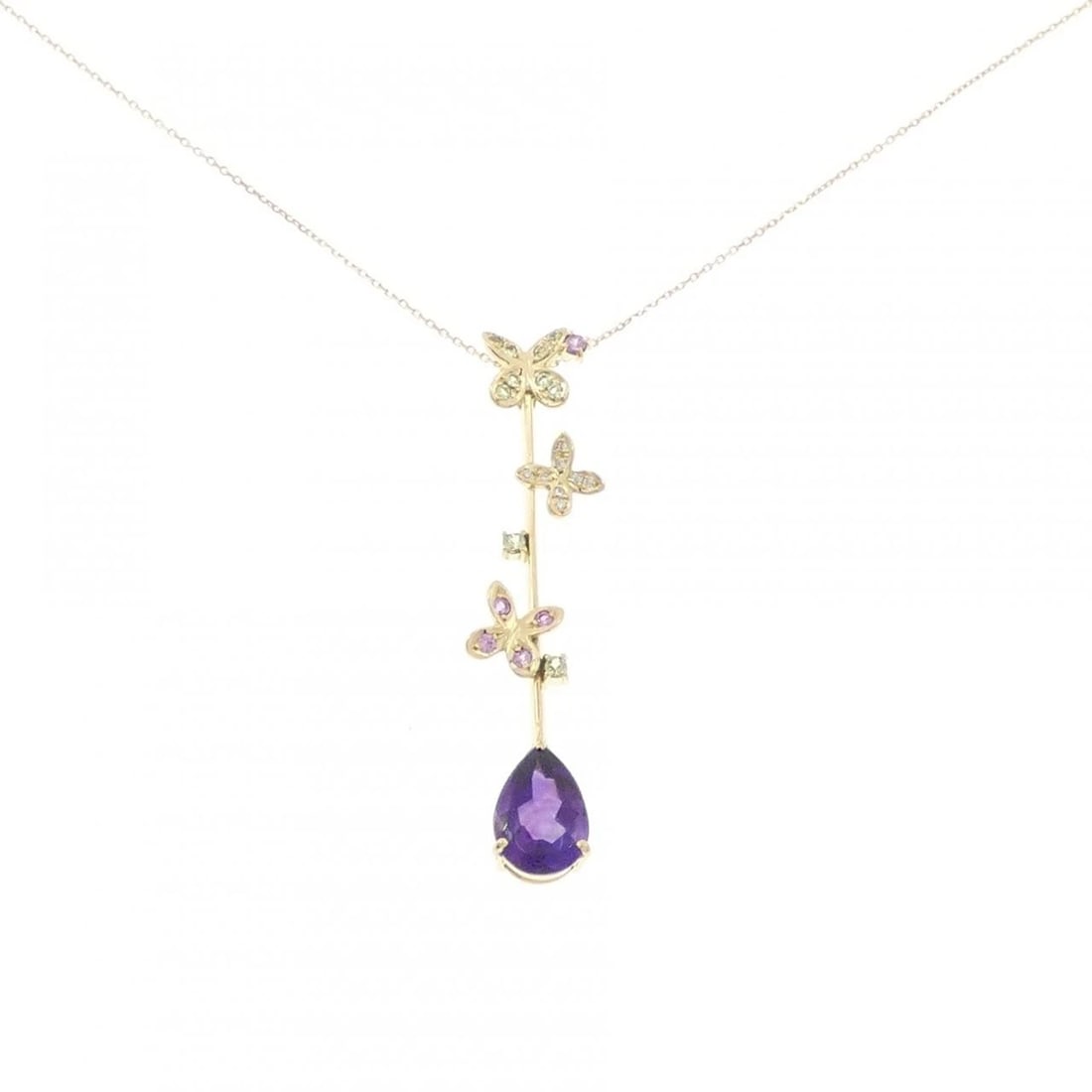 K18YG BUTTERFLY COLOR STONE NECKLACE: K18YG Butterfly Color Stone Necklace Brand: Unbranded Type/Style: Amethyst Necklace Material: K18 yellow gold, Main Stone Amethyst, Natural Color: YG Size: Length: 45cm Accessories: None Accessories