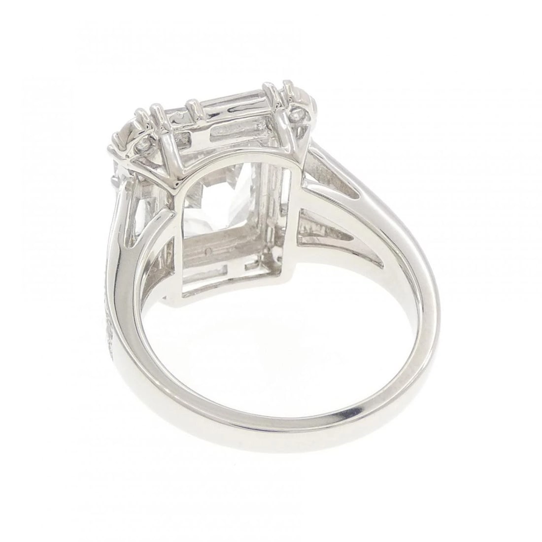 PT900 WHITE TOPAZ RING - 3