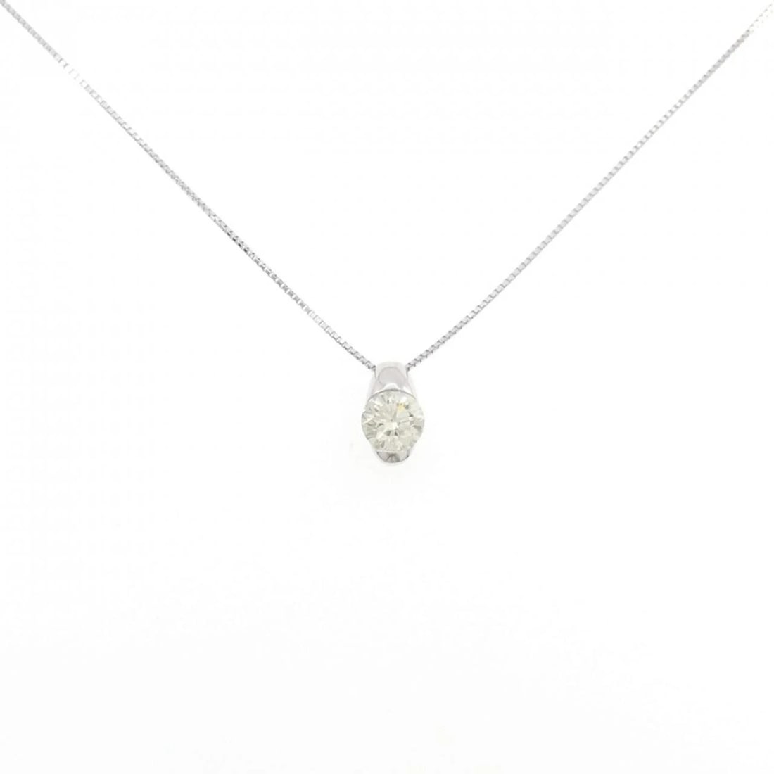 K18WG DIAMOND NECKLACE: K18WG Diamond Necklace Brand: Unbranded Type/Style: Diamond Necklace Material: K18 white gold, Main Stone Natural Color: white gold Size: Length: 45cm Pendant length approx. x width approx.:
