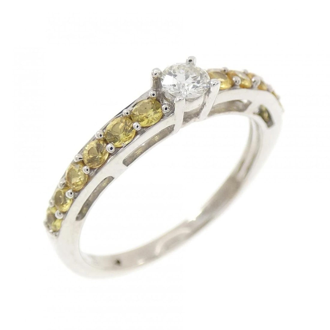 K18WG SAPPHIRE RING: K18WG Sapphire Ring Brand: Unbranded Type/Style: Sapphire Ring Material: K18 white gold, Main Stone Sapphire Color: white gold Size: US5 1/4 Accessories: None Accessories Notice: When purchasing