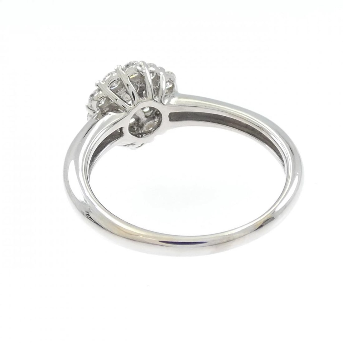 K18WG DIAMOND RING - 3