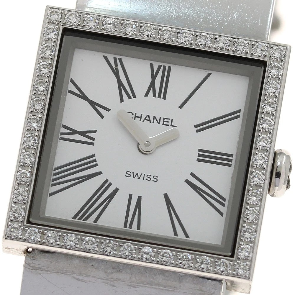 CHANEL MADEMOISELLE DIAMOND BEZEL WHITE DIAL QUARTZ WATCH: CHANEL Mademoiselle Diamond Bezel white Dial Quartz Watch Brand: CHANEL Type/Style: Wristwatch Material: Band Material Stainless Steel, Case Material Stainless Steel Color: Dial Color white Size: