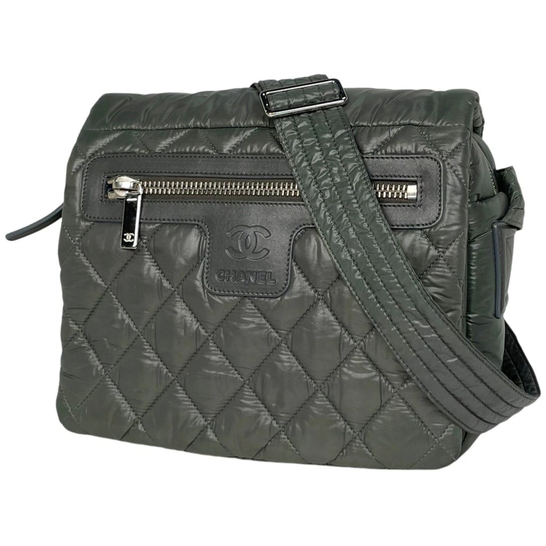 CHANEL COCO COCOON SHOULDER BAG: CHANEL Coco Cocoon Shoulder Bag Brand: CHANEL Type/Style: Shoulder Bag Material: Nylon ?leather Color: Khaki Gray Size: Width 23cm(9.1inch) Height 18cm(7.1inch) Depth 10cm(3.9inch) Accessories: No