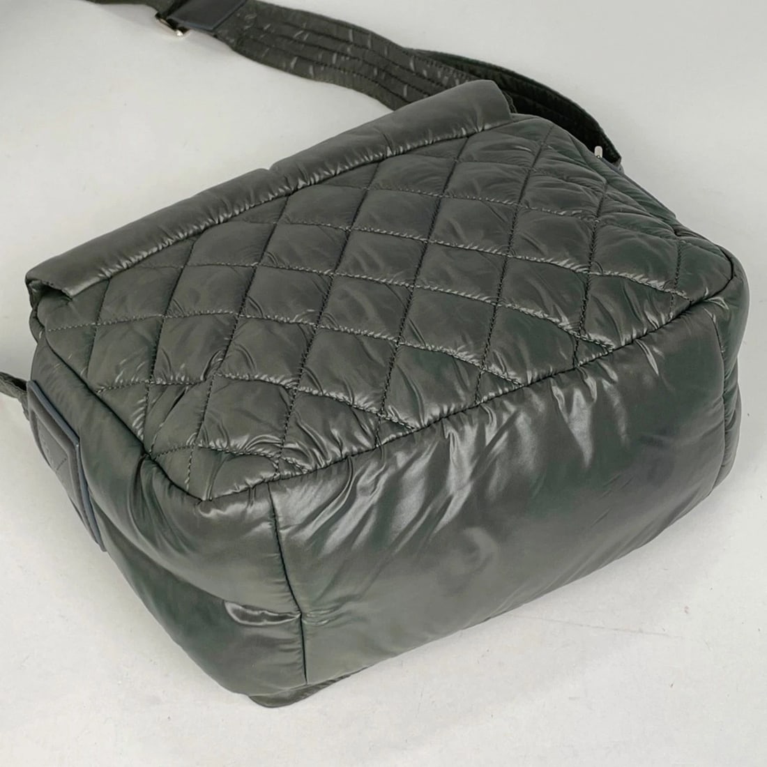 CHANEL COCO COCOON SHOULDER BAG - 2
