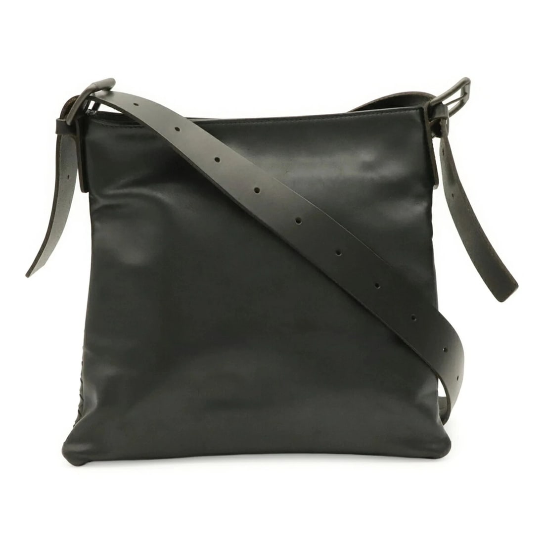 BOTTEGA VENETA INTRECCIATO SHOULDER BAG: BOTTEGA VENETA Intrecciato Shoulder Bag Brand: Bottega Veneta Type/Style: Shoulder bag Material: Intrecciato Color: Black Size: (HxWxD) 29.5cm x 32.5cm x 14cm / 11.61inch x 12.79inch x 5.51inch Ac