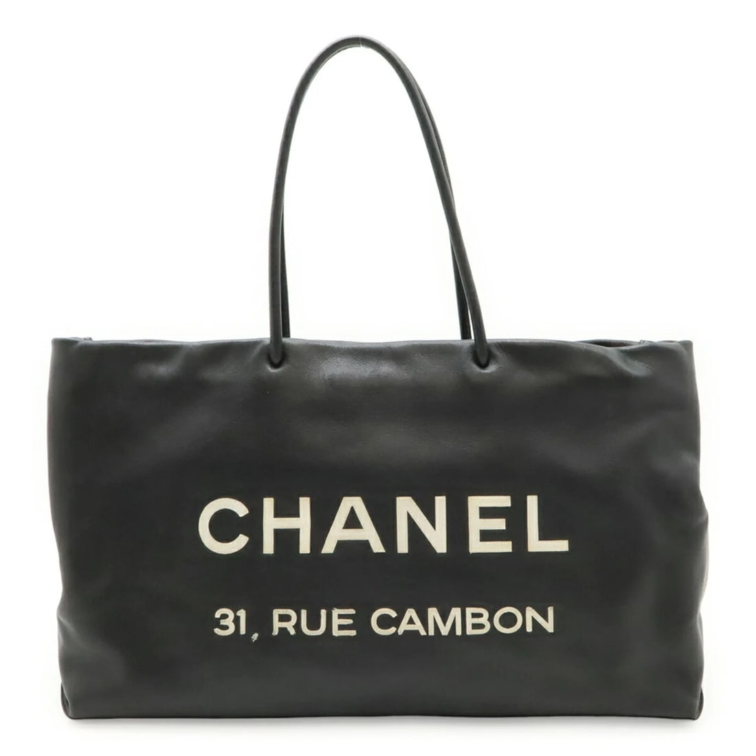 CHANEL ESSENTIAL TOTE BAG, LARGE SHOULDER LEATHER: CHANEL Essential Tote Bag, Large Shoulder Leather Brand: Chanel Type/Style: Shoulder bag, Tote bag Material: Leather Color: Black, White Size: (HxWxD) 25cm x 41cm x 12cm / 9.84inch x 16.14inch x 4.72i
