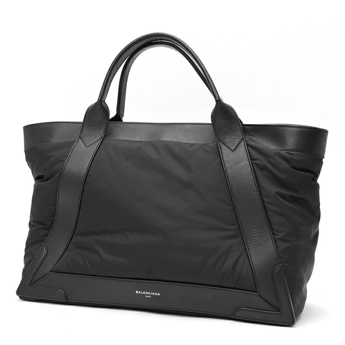 BALENCIAGA NAVY CABAS M TOTE BAG: Balenciaga Navy Cabas M Tote Bag Brand: Balenciaga Type/Style: Tote bag Material: Nylon , Leather Color: Black Size: (HxWxD) 30cm x 41cm x 20cm / 11.81inch x 16.14inch x 7.87inch Accessories: None
