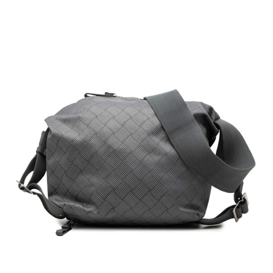 BOTTEGA VENETA INTRECCIATO JACQUARD CROSSBODY SHOULDER BAG: Bottega Veneta Intrecciato Jacquard Crossbody Shoulder Bag Brand: Bottega Veneta Type/Style: Shoulder bag Material: Leather Color: Gray Size: (HxWxD) 22cm x 22cm x 12cm / 8.66inch x 8.66inch x