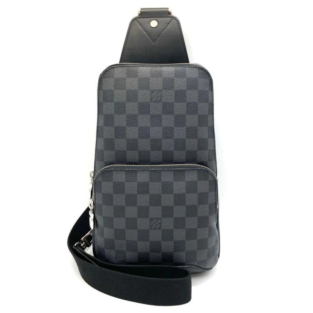 LOUIS VUITTON AVENUE SLING BAG BODY DAMIER GRAPHITE: Louis Vuitton Avenue Sling Bag Body Damier Graphite Brand: Louis Vuitton Type/Style: Sling bag Material: Damier Graphite Color: Black Size: (HxWxD) 30cm x 19cm x 5cm / 11.81inch x 7.48inch x 1.96inch 
