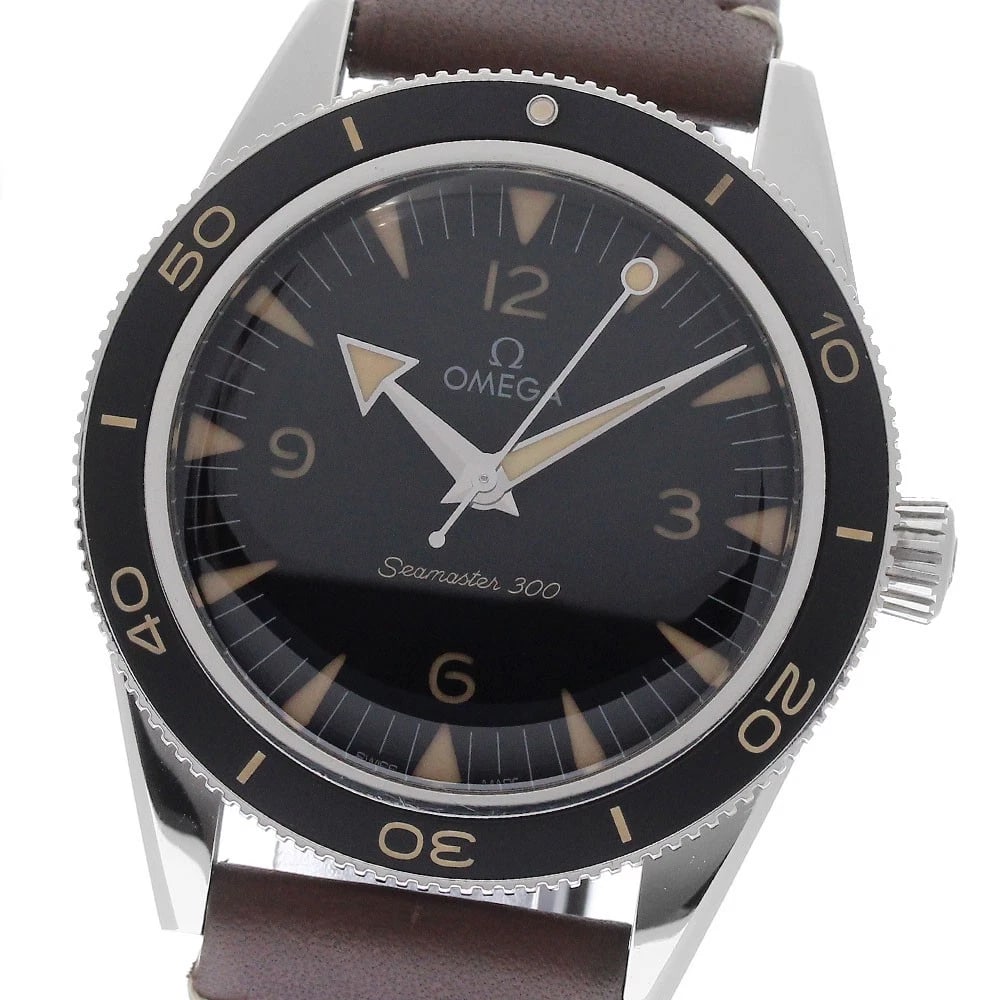 OMEGA SEAMASTER CO-AXIAL AUTOMATIC WATCH: OMEGA Seamaster Co-Axial Automatic Watch Brand: OMEGA Type/Style: Wristwatch Material: Band Material leather, Case Material Stainless Steel Color: Band Color Brown, Case Color Silver, Dial Color
