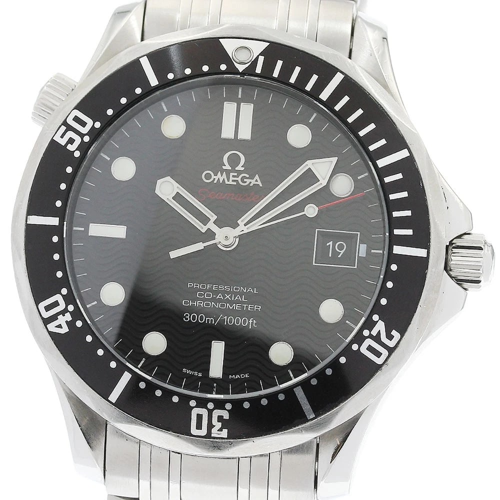 OMEGA SEAMASTER DATE CO-AXIAL AUTOMATIC WATCH: OMEGA Seamaster Date Co-Axial Automatic Watch Brand: OMEGA Type/Style: Wristwatch Material: Band Material Stainless Steel, Case Material Stainless Steel Color: Band Color Silver, Case Color Silver,