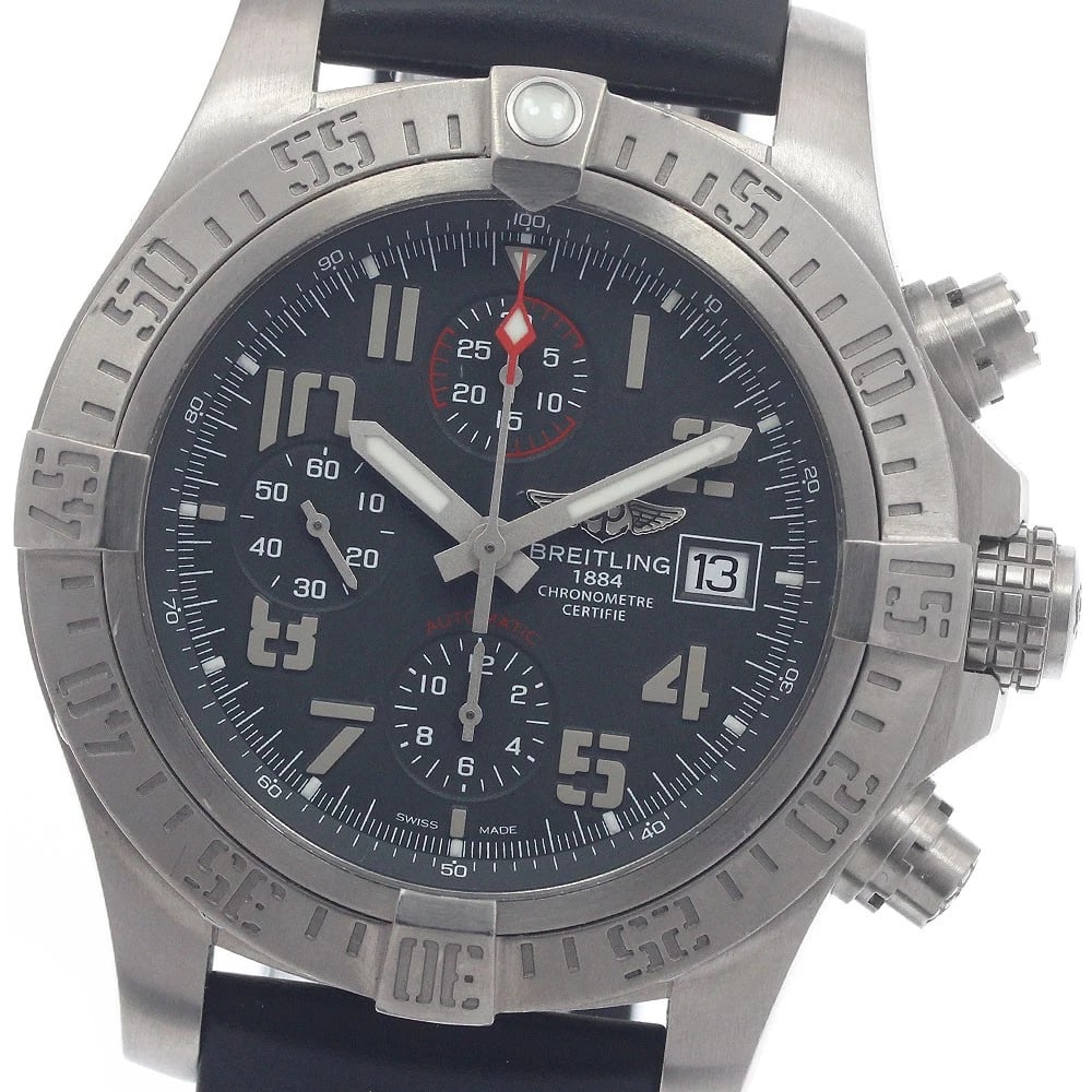 BREITLING AVENGER BANDED CHRONOGRAPH AUTOMATIC WATCH: BREITLING Avenger banded Chronograph Automatic Watch Brand: BREITLING Type/Style: Wristwatch Material: Band Material rubber, Case Material Titanium Color: Band Color black, Case Color Silver, Dial