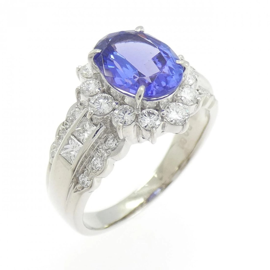 PT900 TANZANITE RING: PT900 Tanzanite Ring Brand: Unbranded Type/Style: Tanzanite Ring Material: PT900 Main Stone Tanzanite Color: Size: US7 Accessories: None Accessories Notice: When purchasing pre-owned goods