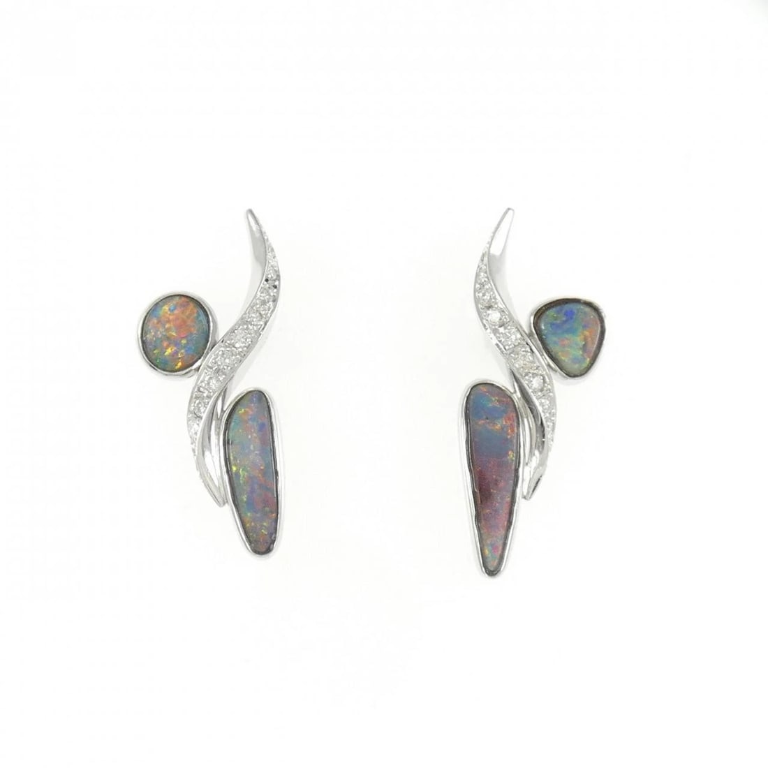 K18WG/K14WG BOULDER OPAL PIERCE (1 of 2)