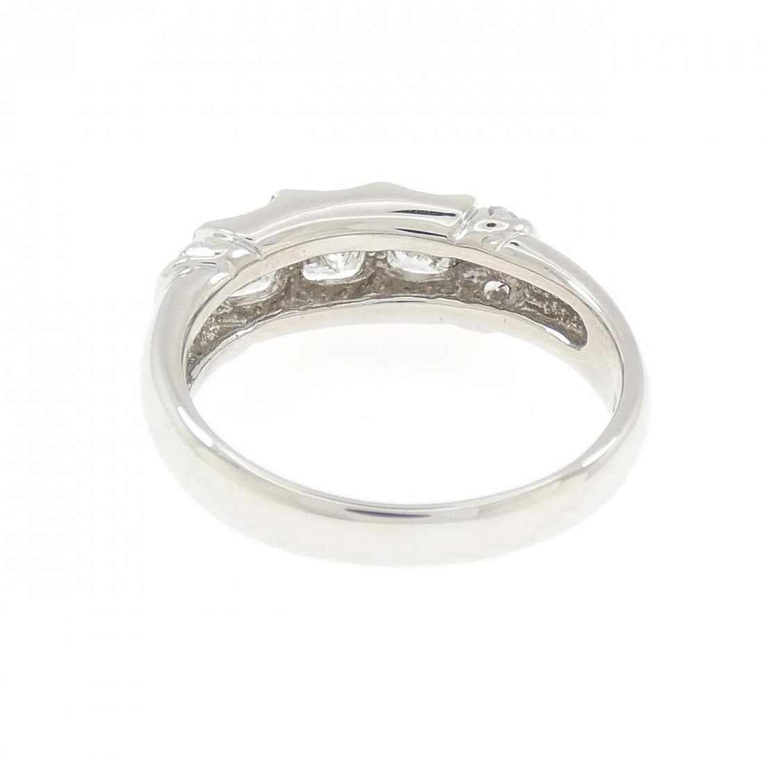 PT900 DIAMOND RING - 2