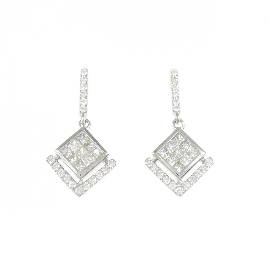 K18WG DIAMOND PIERCING: K18WG Diamond Piercing Brand: Unbranded Type/Style: Diamond Pierce/Earring Material: K18WG Color: WG Size: Actual Size Approximate dimensions (height x width): 21.8mm x 11.1mm Accessories: None