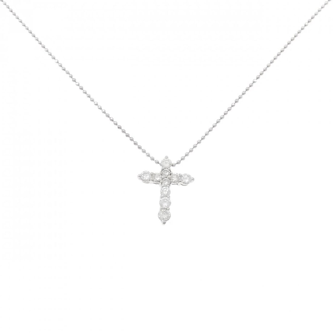PT900/PT850 CROSS DIAMOND NECKLACE: PT900/PT850 Cross Diamond Necklace Brand: Unbranded Type/Style: Diamond Necklace Material: PT900/PT850 Color: Size: Actual Size Pendant length approx. x width approx.: 15.2mmx12.1mm Chain maximum