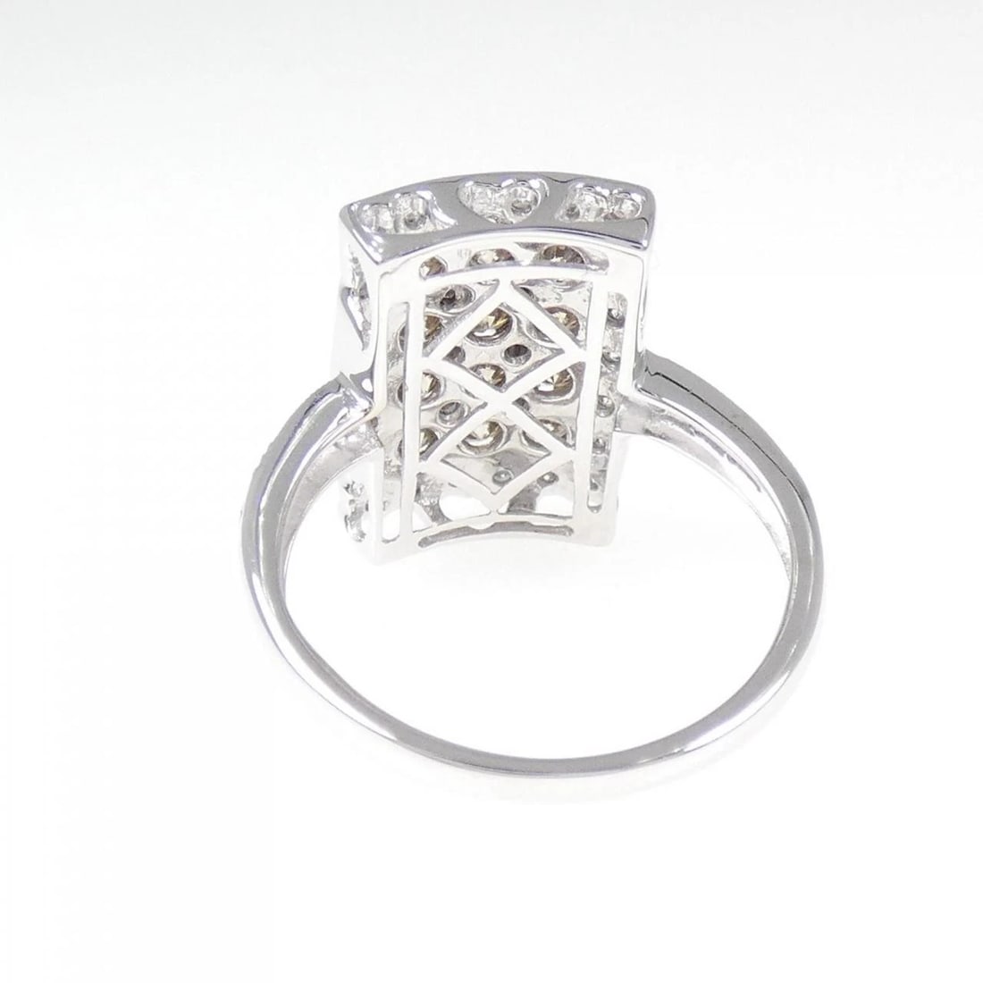 K18WG DIAMOND RING - 3