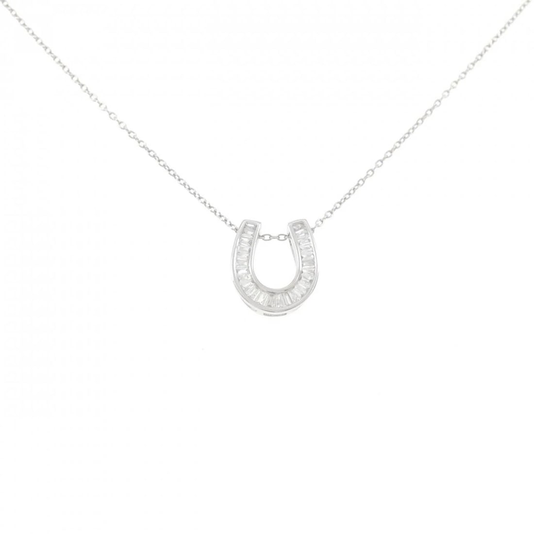 PT950/PT850 HORSESHOE DIAMOND NECKLACE: PT950/PT850 Horseshoe Diamond Necklace Brand: Unbranded Type/Style: Diamond Necklace Material: Color: Size: Actual Size Pendant length approx. x width approx.: 11.2mmx10.1mm Chain maximum width