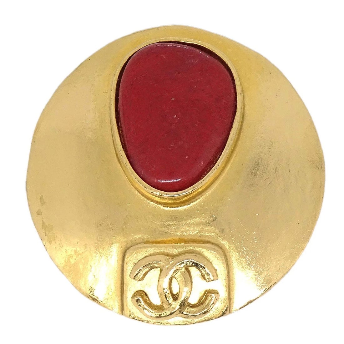 CHANEL MEDALLION BROOCH PIN GOLD STONE: Chanel Medallion Brooch Pin Gold Stone Brand: Chanel Type/Style: Brooch Material: Gold Plated Main Stone Colour Stone Color: Gold Size: Diameter : 3.7 cm Accessories: None Accessories Noti