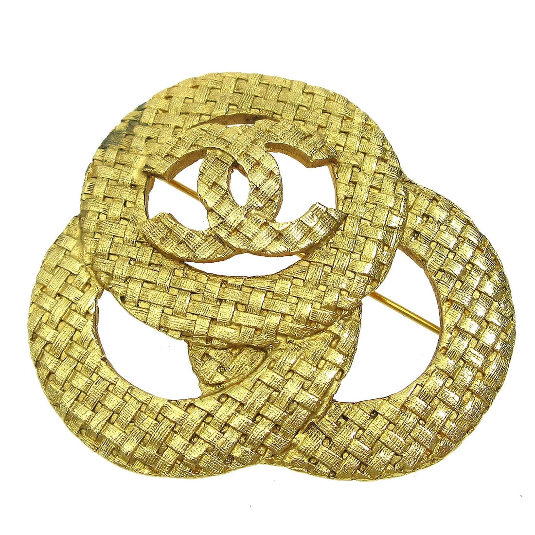 CHANEL BROOCH PIN GOLD: Chanel Brooch Pin Gold Brand: CHANEL Type/Style: Brooch Material: Gold Plated Color: Gold Size: W 4.7 x H 4.2 cm Accessories: None Accessories Notice: When purchasing pre-owned goods, plea