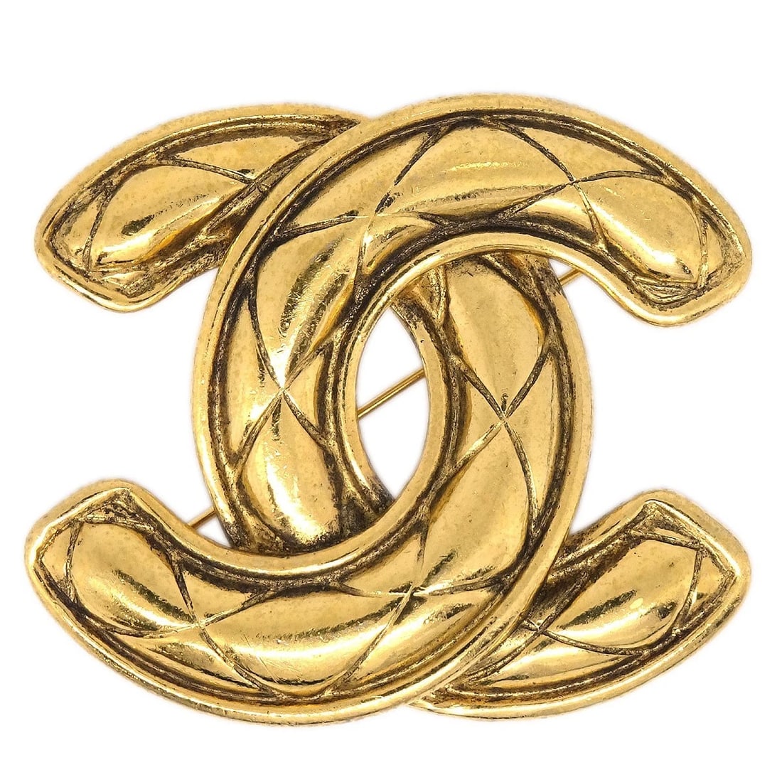 CHANEL QUILTED CC BROOCH PIN LARGE GOLD: Chanel Quilted CC Brooch Pin Large Gold Brand: CHANEL Type/Style: Brooch Material: Gold Plated Color: Gold Size: W 5.6 x H 4.8 cm Accessories: None Accessories Notice: When purchasing pre-