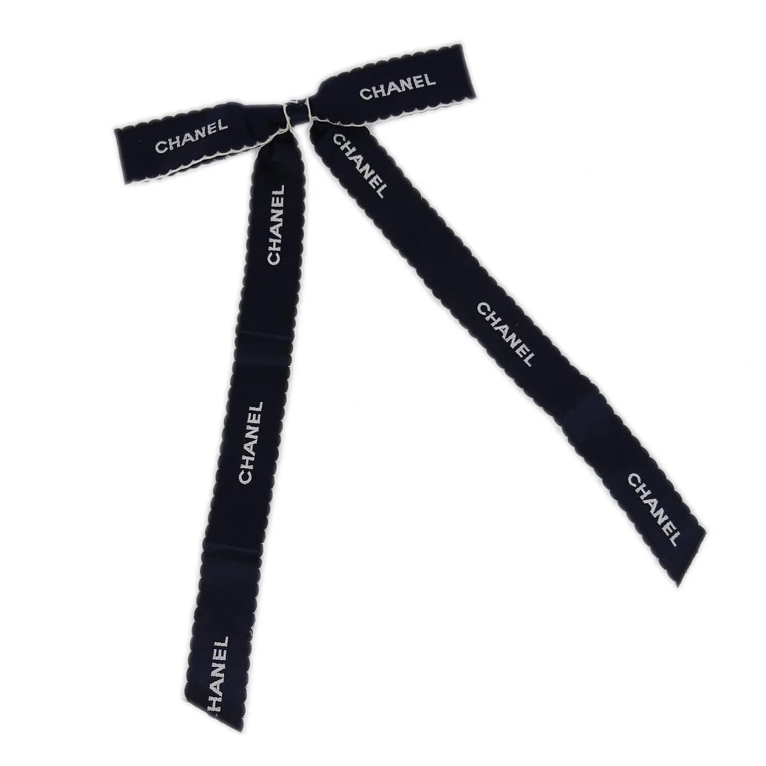 CHANEL BOW BROOCH PIN DARK NAVY: Chanel Bow Brooch Pin Dark Navy Brand: CHANEL Type/Style: Brooch Material: Satin Color: Dark Navy, White Size: Width: 22.5 cm, Length: 39.0 cm Accessories: None Accessories Notice: When pu