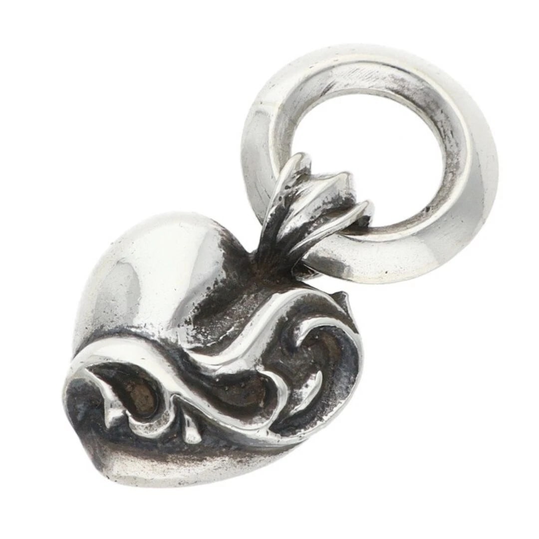CHROME HEARTS HEART CHARM SILVER NECKLACE: Chrome Hearts Heart Charm Silver Necklace Brand: Chrome Hearts Type/Style: Necklace Material: 925 Silver Color: Silver Size: Width 1.2cm, vertical 2.1cm Accessories: None Accessories Notic