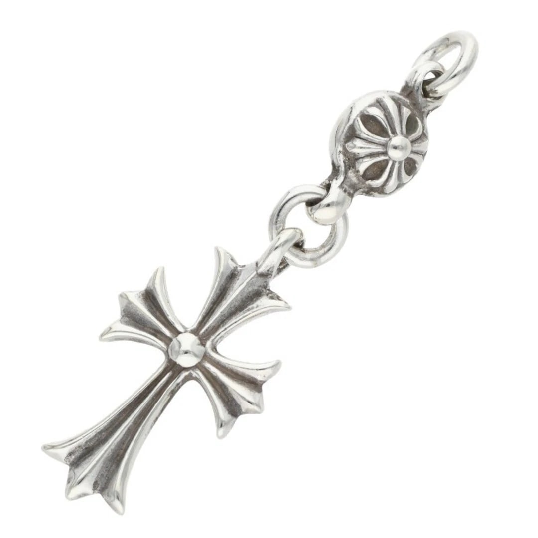 CHROME HEARTS 1B TNY CH CRS OLD CHARM SILVER NECKLACE: Chrome Hearts 1B TNY CH CRS Old Charm Silver Necklace Brand: Chrome Hearts Type/Style: Necklace Material: Color: Silver Size: Width 2.6cm, Vertical 4.1cm Accessories: None Accessories Noti