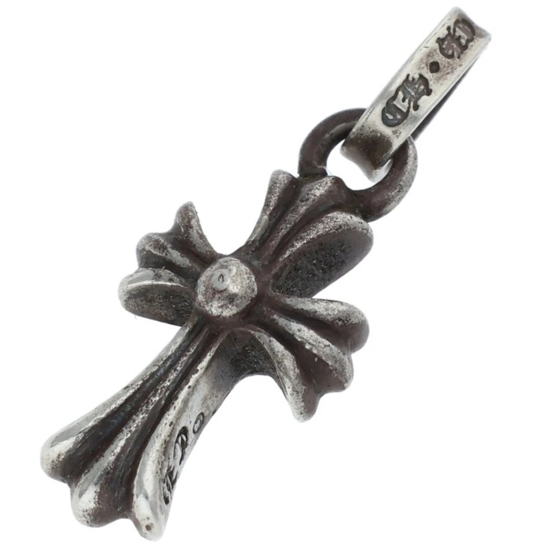 CHROME HEARTS CRS BBYFAT SILVER NECKLACE: Chrome Hearts CRS BBYFAT Silver Necklace Brand: Chrome Hearts Type/Style: Necklace Material: 925 Silver Color: Silver Size: Width 1cm, vertical 2.4cm Accessories: None Accessories Notice: