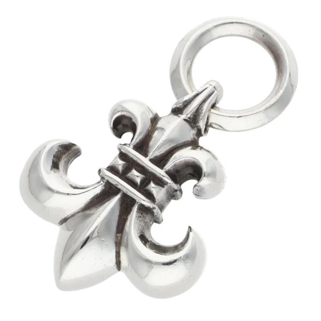 CHROME HEARTS BS FLUER F PENDANT SILVER NECKLACE: Chrome Hearts BS FLUER F Pendant Silver Necklace Brand: Chrome Hearts Type/Style: Necklace Material: 925 Silver Color: Silver Size: Width 2.7cm, vertical 4.4cm Accessories: None Accessorie