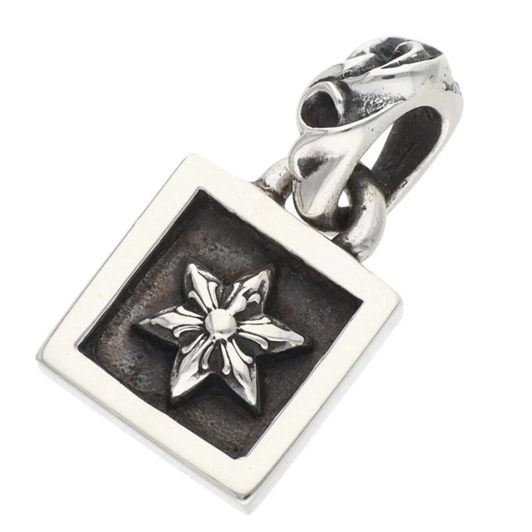 CHROME HEARTS FRAMED STAR CHARM SILVER NECKLACE: Chrome Hearts FRAMED STAR Charm Silver Necklace Brand: Chrome Hearts Type/Style: Necklace Material: 925 Silver Color: Silver Size: Width 2cm, vertical 5.5cm Accessories: None Accessories N