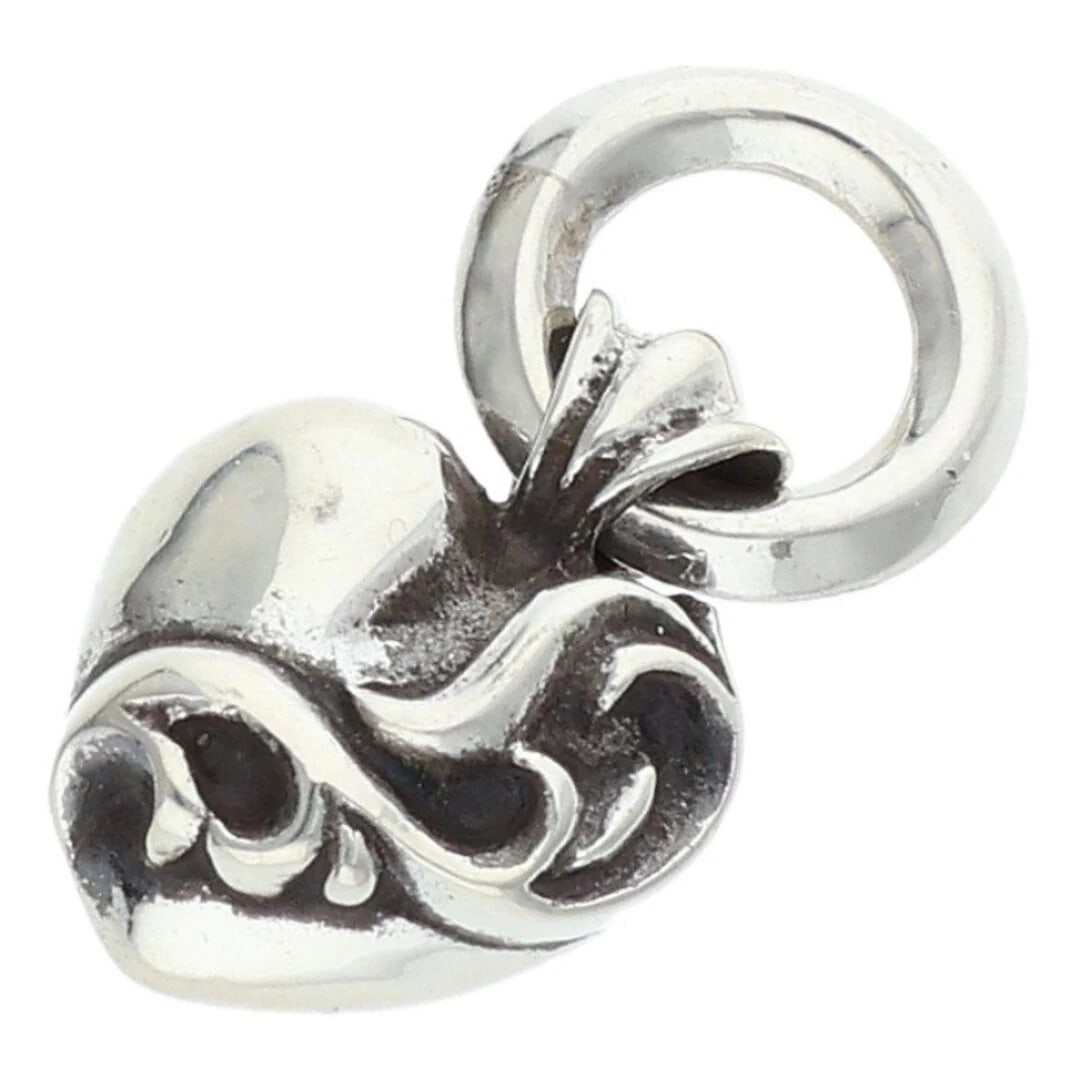 CHROME HEARTS HEART CHARM SILVER NECKLACE: Chrome Hearts HEART CHARM silver necklace Brand: Chrome Hearts Type/Style: Necklace Material: 925 Silver Color: Silver Size: Width 1.2cm, vertical 2.5cm Accessories: None Accessories Notic