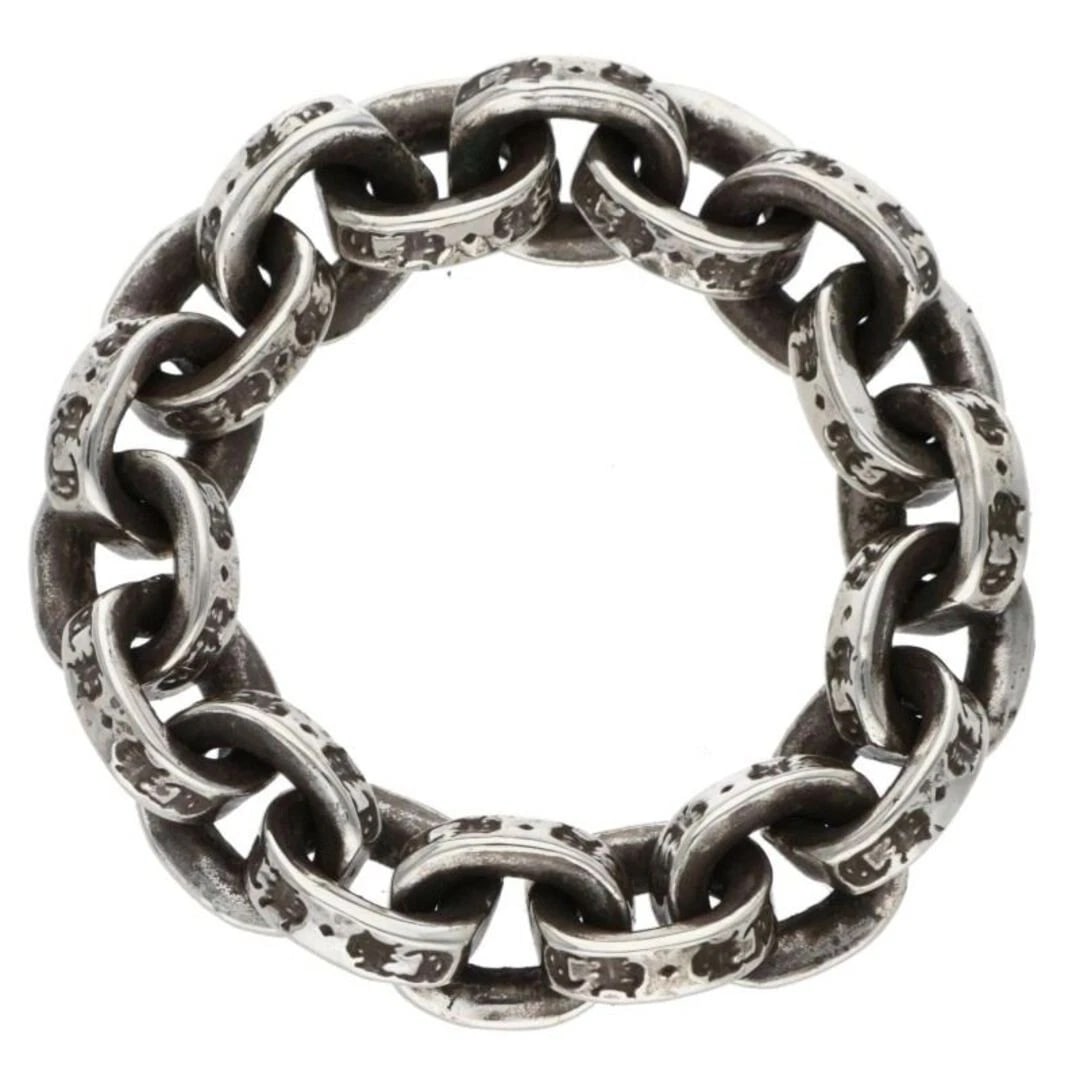 CHROME HEARTS PAPER CHAIN RING SILVER MEN'S: Chrome Hearts Paper Chain Ring Silver Men's Brand: Chrome Hearts Type/Style: Ring Material: Color: Silver Size: 5 - 5.25 US Accessories: None Accessories Notice: When purchasing pre-owned goods,