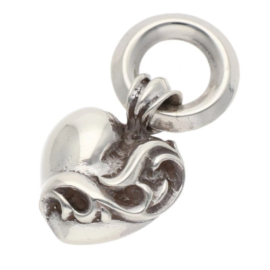 CHROME HEARTS HEART CHARM SILVER NECKLACE: Chrome Hearts HEART CHARM silver necklace Brand: Chrome Hearts Type/Style: Necklace Material: 925 Silver Color: Silver Size: Width 1.2cm, vertical 2.2cm Accessories: None Accessories Notic