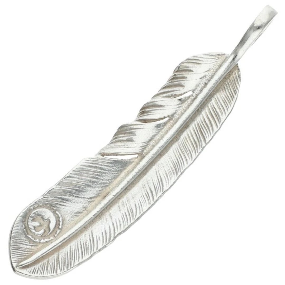 GOROWS METAL WITH EXTRA LARGE FEATHER VOMMETAL LEFT FACING NECKLINE: Gorows Metal With Extra Large Feather Vommetal Left Facing Neckline Brand: goro's Type/Style: Necklace Material: Color: Silver, Gold Size: Width 1.5cm, vertical 6.8cm Accessories: None Acc
