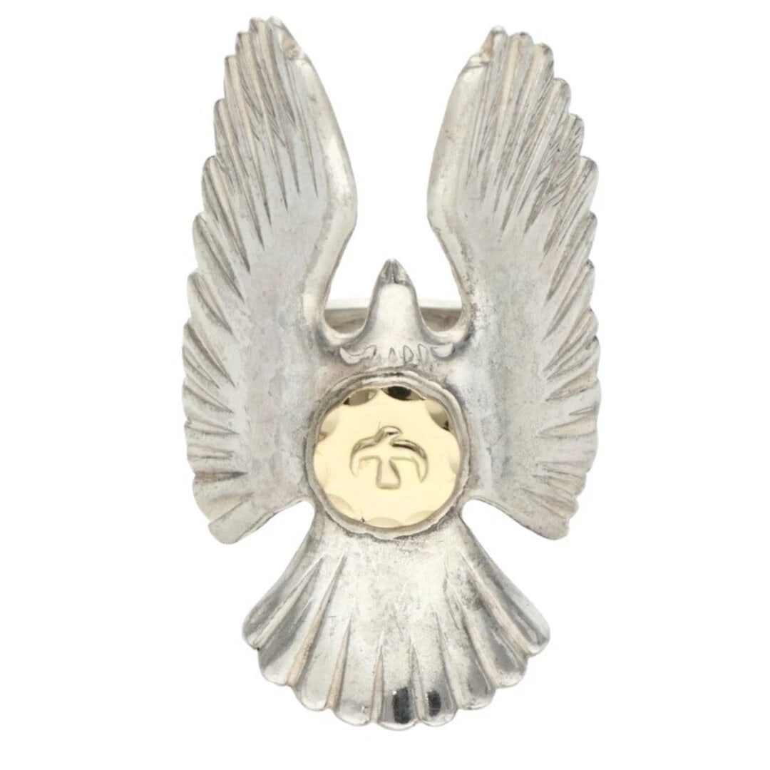GORROWS GOLD METAL EAGLE RING: Gorrows gold metal eagle ring Brand: goro's Type/Style: Ring Material: Color: Silver, Gold Size: 8.75 US Accessories: None Accessories Notice: When purchasing pre-owned goods, please refer to the