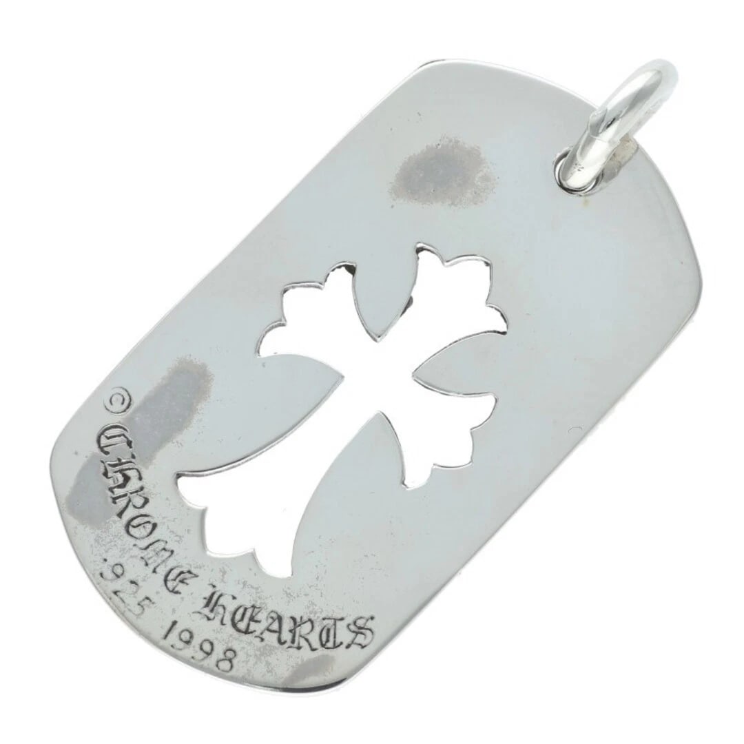CHROME HEARTS D TAG LRG CO CRS NECKLACE: CHROME HEARTS D TAG LRG CO CRS NECKLACE Brand: Chrome Hearts Type/Style: Necklace Material: 925 Silver Color: Silver Size: Width 2.7cm, vertical 5.5cm Accessories: None Accessories Notice: When