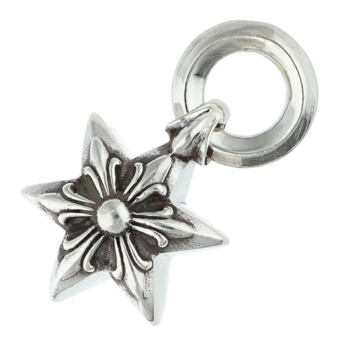 CHROME HEARTS STAR CHARM 6 POINT SILVER NECKLACE: Chrome Hearts Star Charm 6 Point Silver Necklace Brand: Chrome Hearts Type/Style: Necklace Material: 925 Silver Color: Silver Size: Width 1.4cm, vertical 2.5cm Accessories: None Accessories Notice: