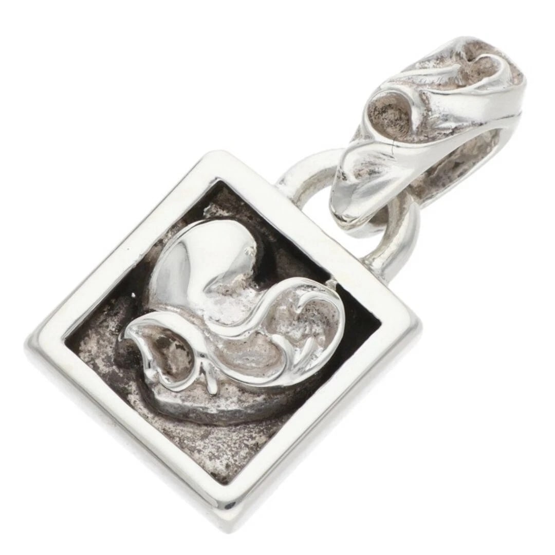 CHROME HEARTS HEART FLAMED CHARM SILVER NECKLACE: Chrome Hearts HEART flamed charm silver necklace Brand: Chrome Hearts Type/Style: Necklace Material: 925 Silver Color: Silver Size: Width 1.2cm, vertical 2.4cm Accessories: None Accessories Notice: