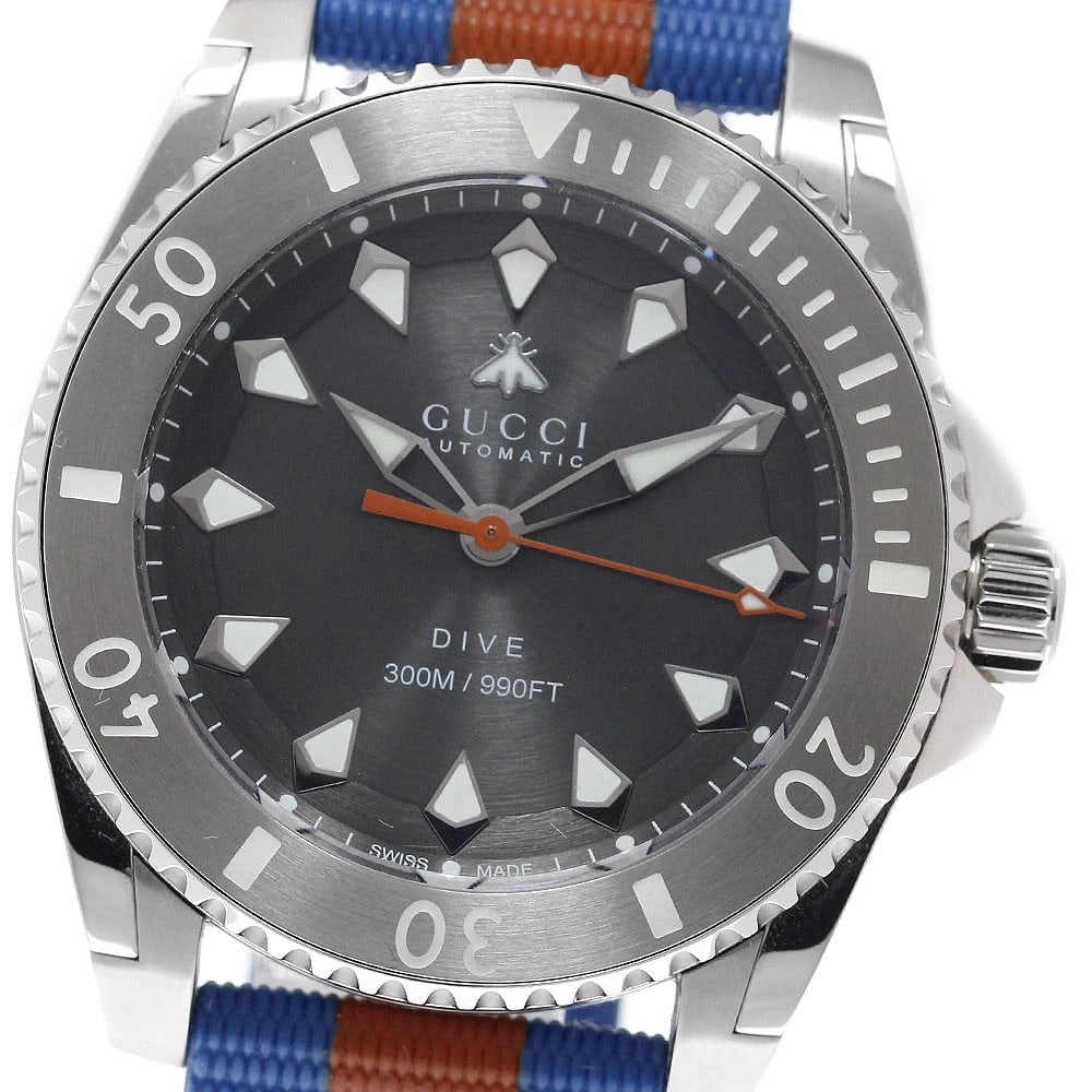 GUCCI DIVE GRAY DIAL AUTOMATIC WATCH: GUCCI Dive gray Dial Automatic Watch Brand: GUCCI Type/Style: Wristwatch Material: Band Material rubber, Case Material Stainless Steel Color: Band Color Blue / orange, Case Color Silver, Dial Color gr