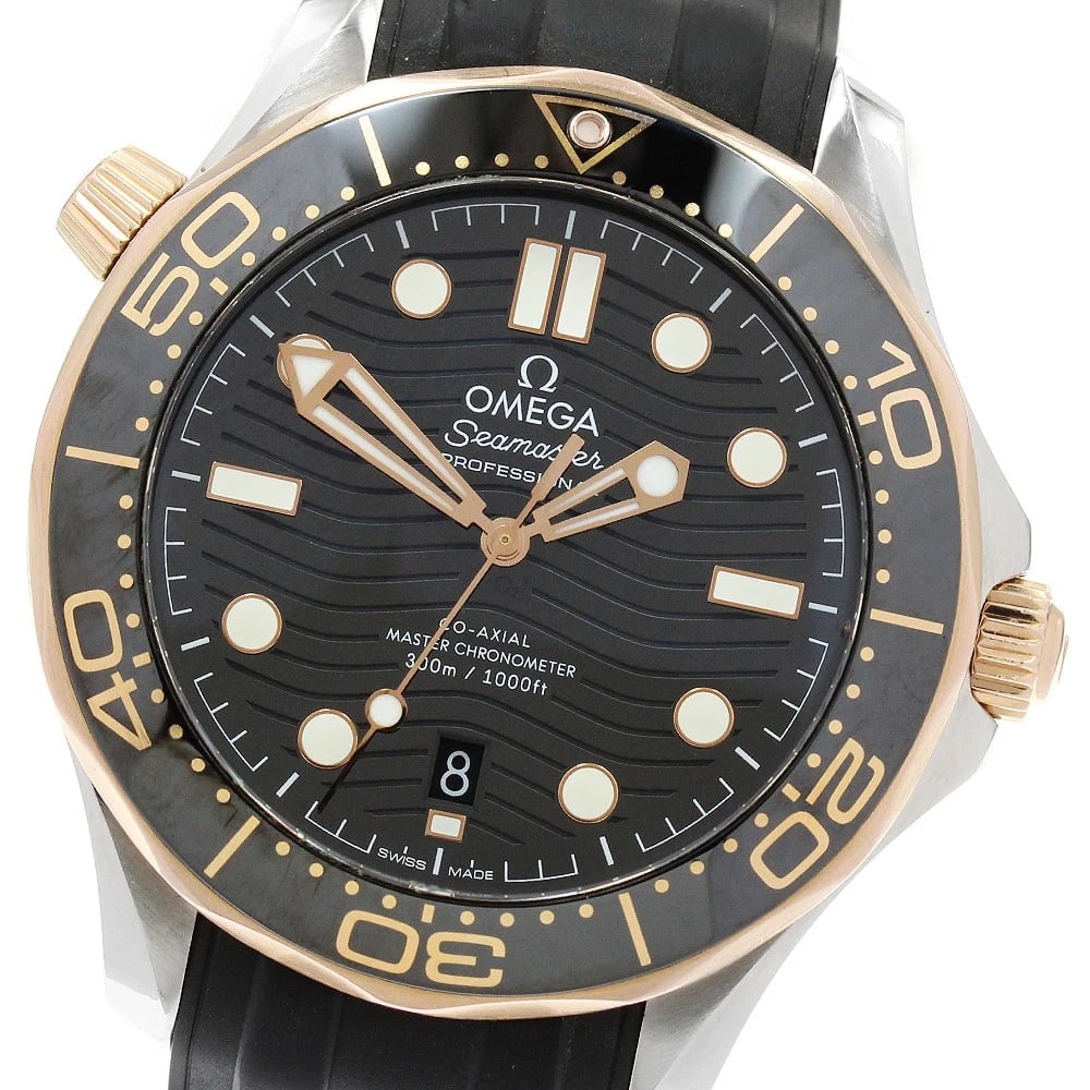 OMEGA SEAMASTER DIVER AUTOMATIC WATCH: OMEGA Seamaster diver Automatic Watch Brand: OMEGA Type/Style: Wristwatch Material: Band Material rubber, Case Material Stainless Steel/18K Sedna Gold Color: Band Color black, Case Color Silver /