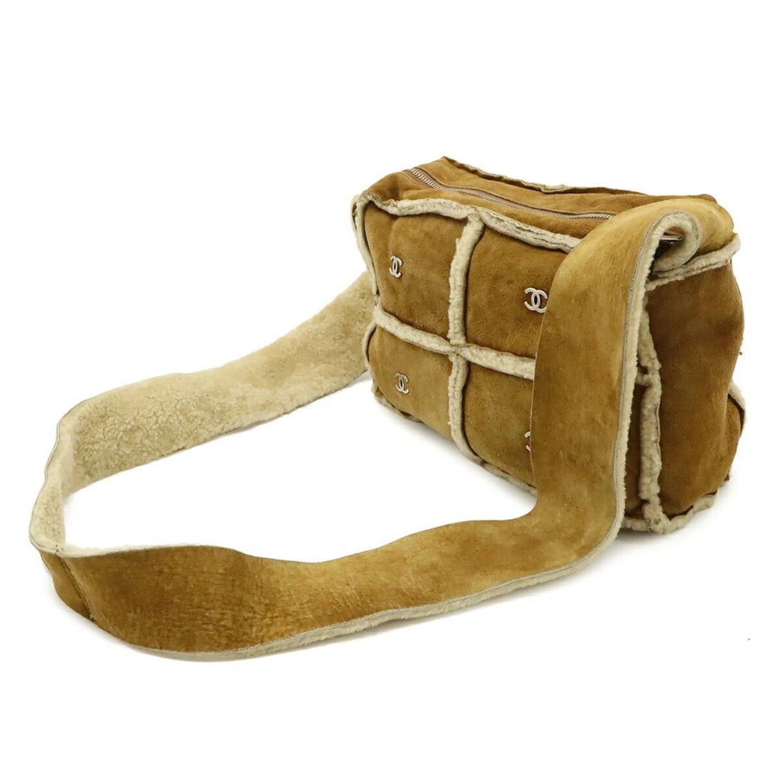 CHANEL COCO MARK SHOULDER BAG, SHEARLING - 3