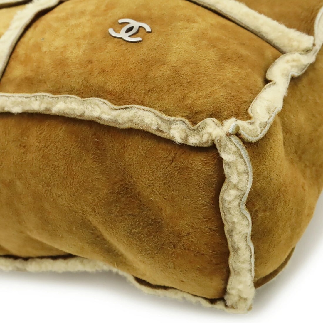 CHANEL COCO MARK SHOULDER BAG, SHEARLING - 4