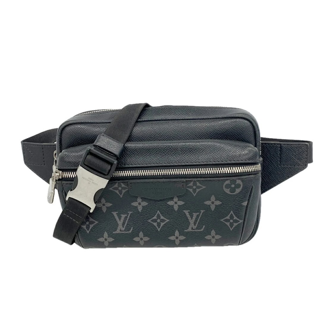 LOUIS VUITTON BAG/BODY BAG TAIGARAMA BUMBAG: Louis Vuitton Bag/Body Bag Taigarama Bumbag Brand: Louis Vuitton Type/Style: Sling bag Material: none Color: Black Size: (HxWxD) 15.5cm x 21.5cm x 5.5cm / 6.1inch x 8.46inch x 2.16inch Accessories: